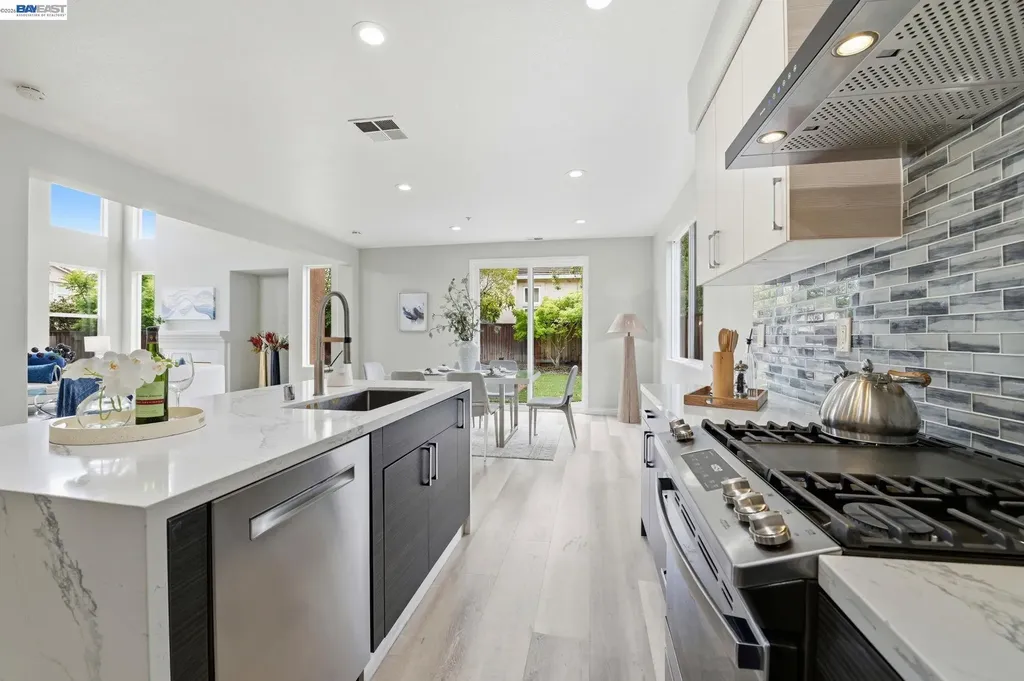 32501 Carmel Way Union City CA 94587