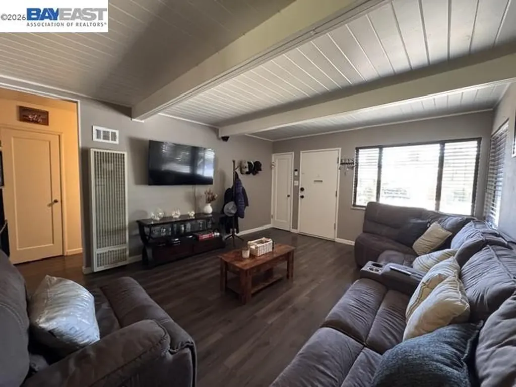474 La Jolla Street Vallejo CA 94591