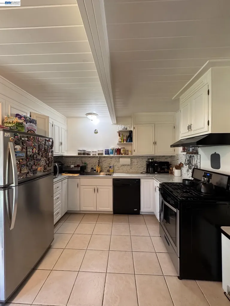 474 La Jolla Street Vallejo CA 94591