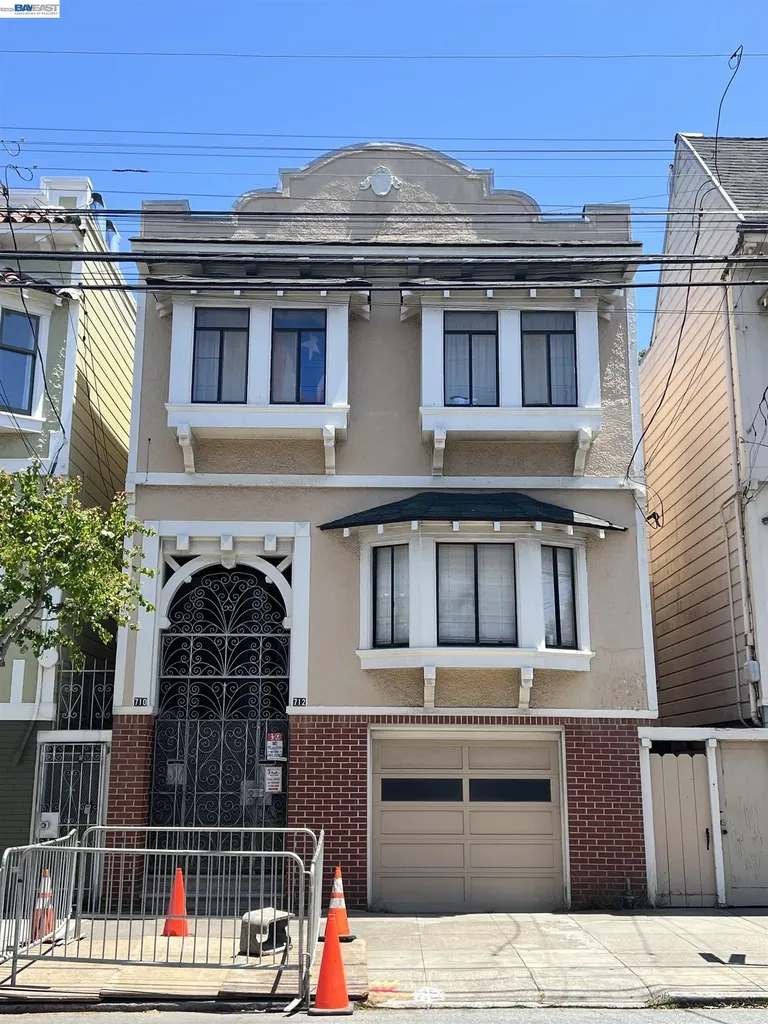 710-712 9th Avenue San Francisco CA 94118