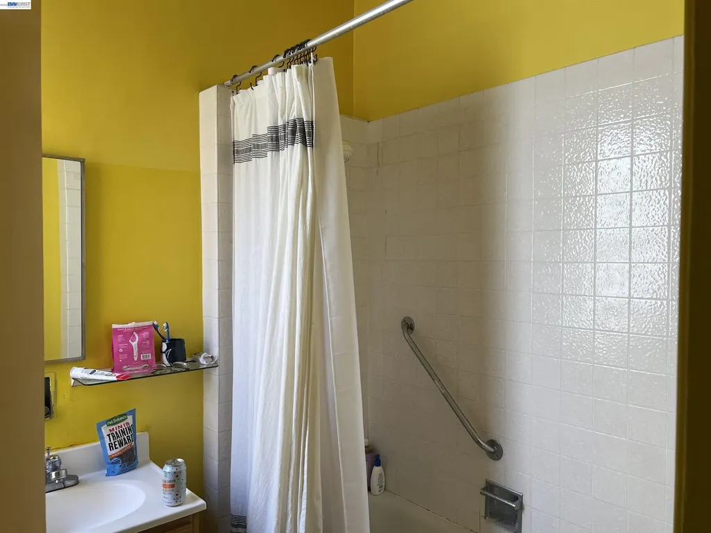 710-712 9th Avenue San Francisco CA 94118