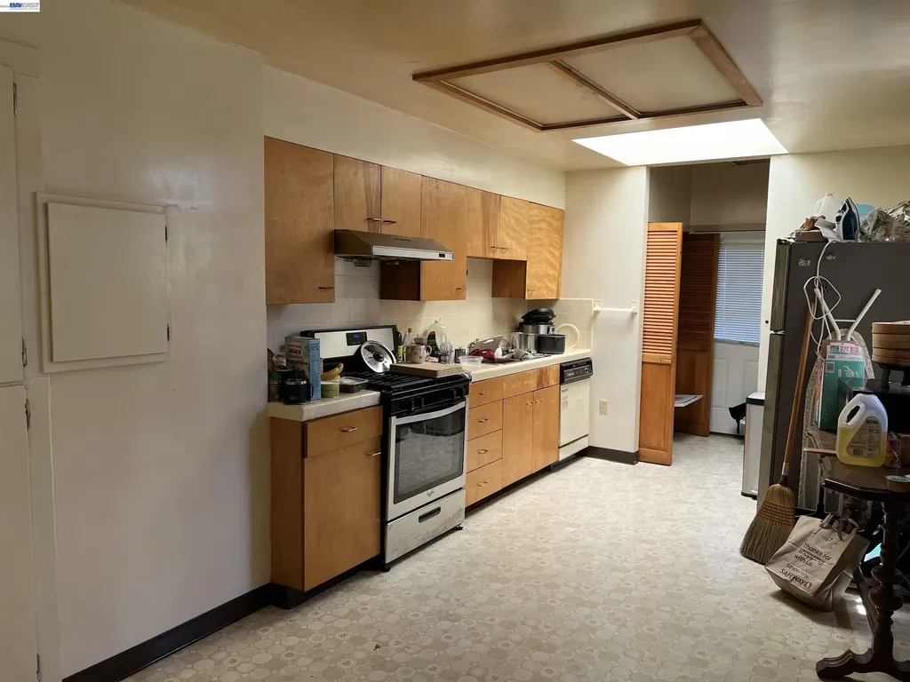 710-712 9th Avenue San Francisco CA 94118