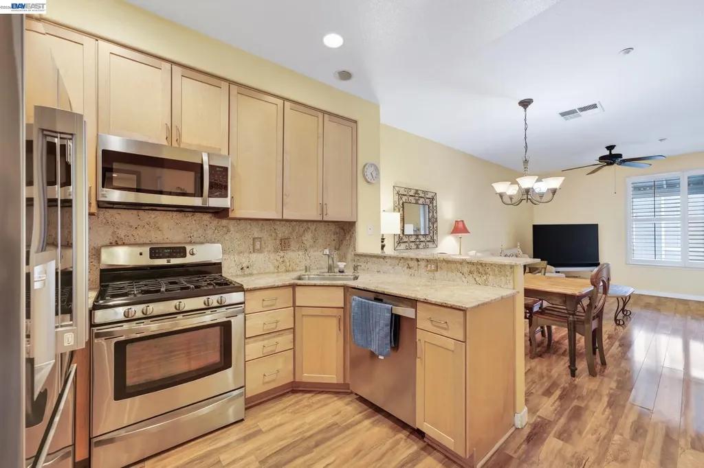 655 Veranda Circle Hayward CA 94541