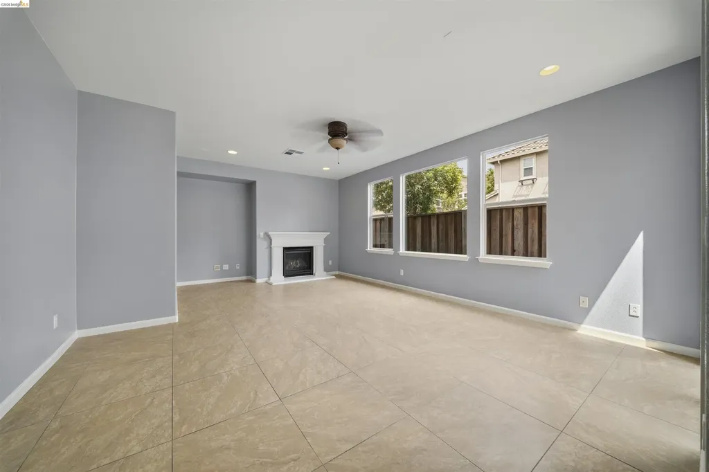 423 Toscana Way Hayward CA 94545