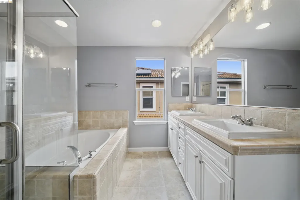 423 Toscana Way Hayward CA 94545