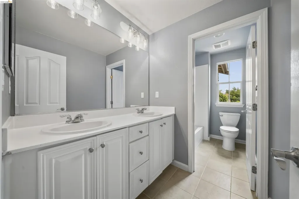 423 Toscana Way Hayward CA 94545