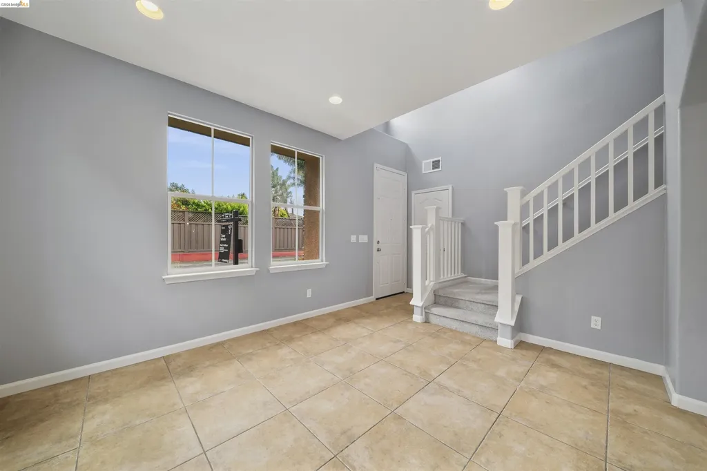423 Toscana Way Hayward CA 94545