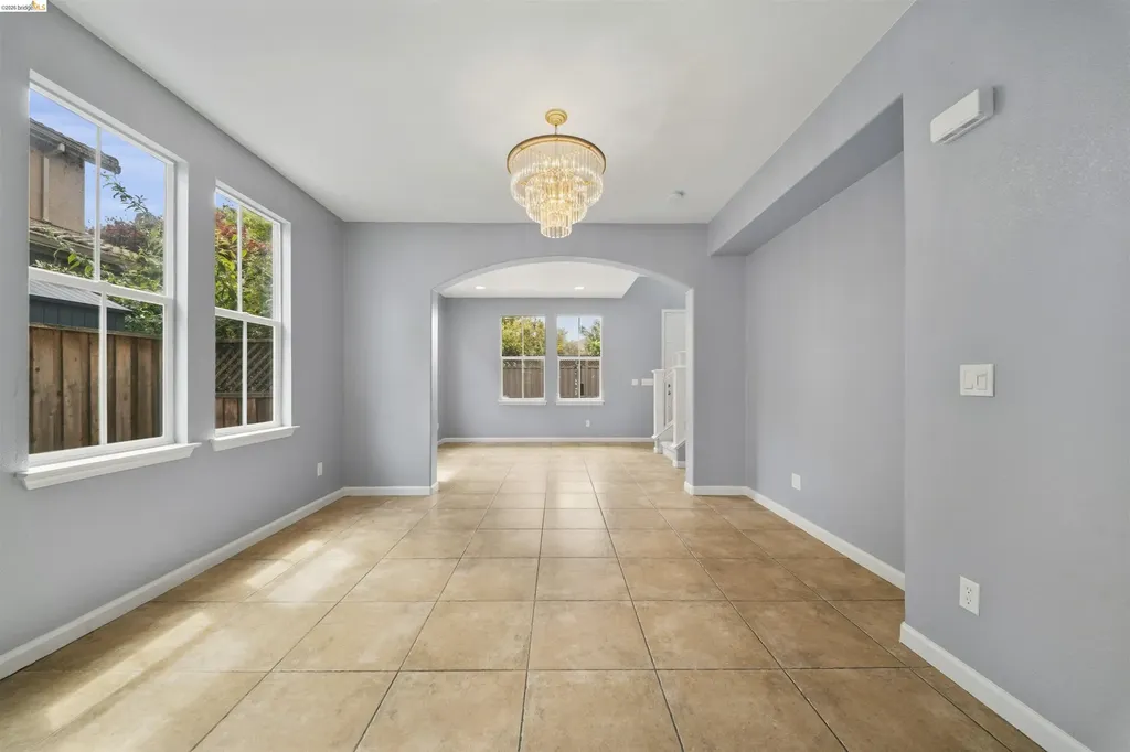 423 Toscana Way Hayward CA 94545