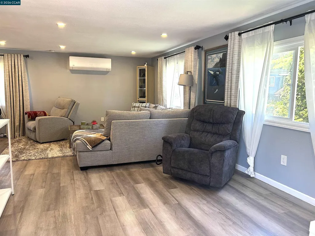 54 Kay Drive Vallejo CA 94590