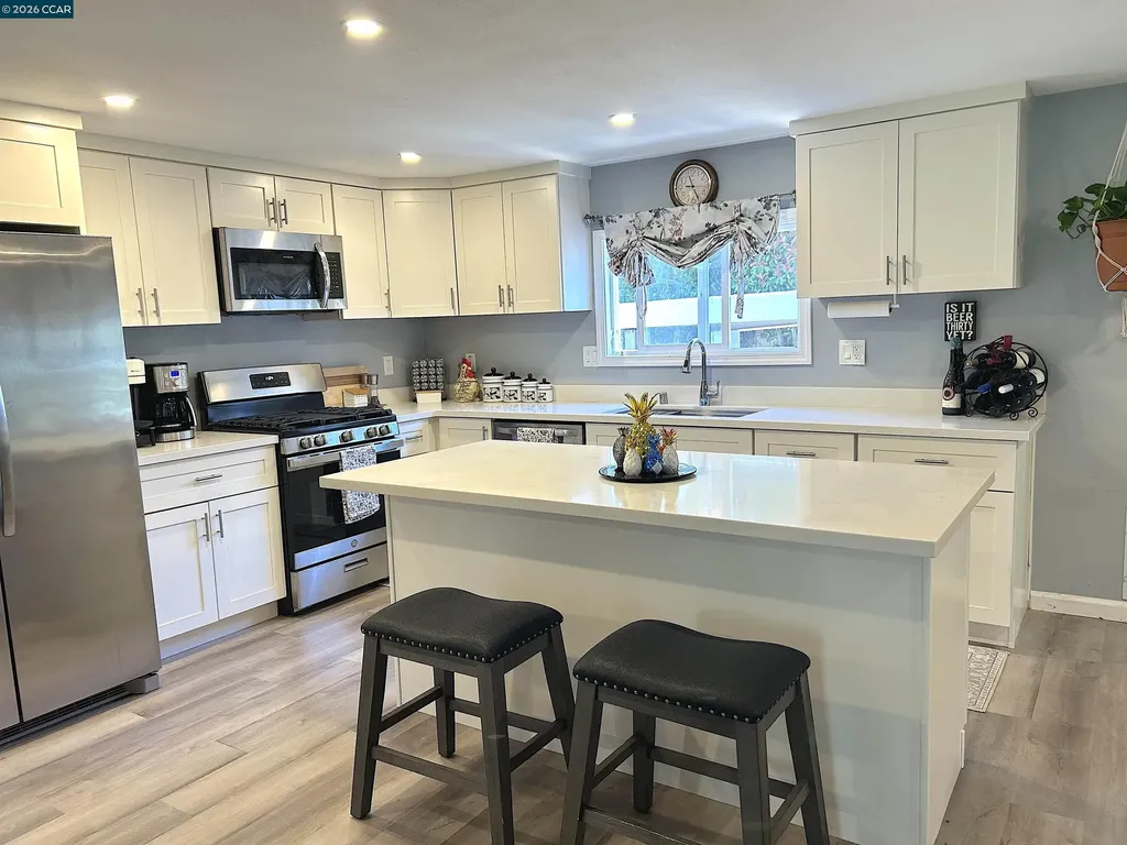 54 Kay Drive Vallejo CA 94590