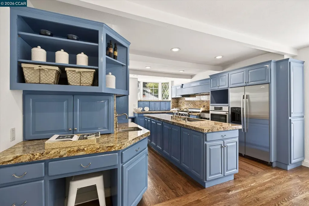 21 Camino Del Diablo Orinda CA 94563