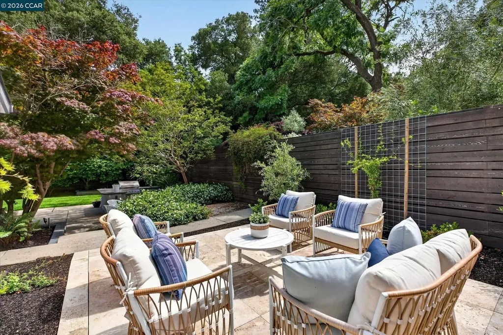 21 Camino Del Diablo Orinda CA 94563