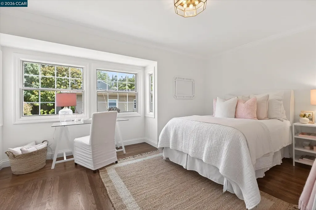 21 Camino Del Diablo Orinda CA 94563