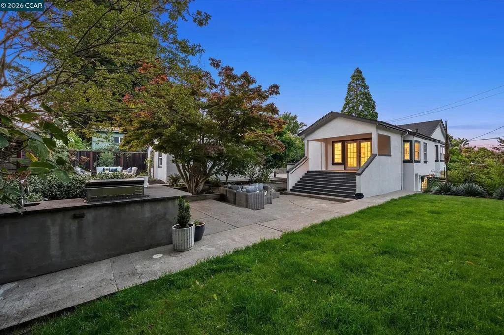 21 Camino Del Diablo Orinda CA 94563