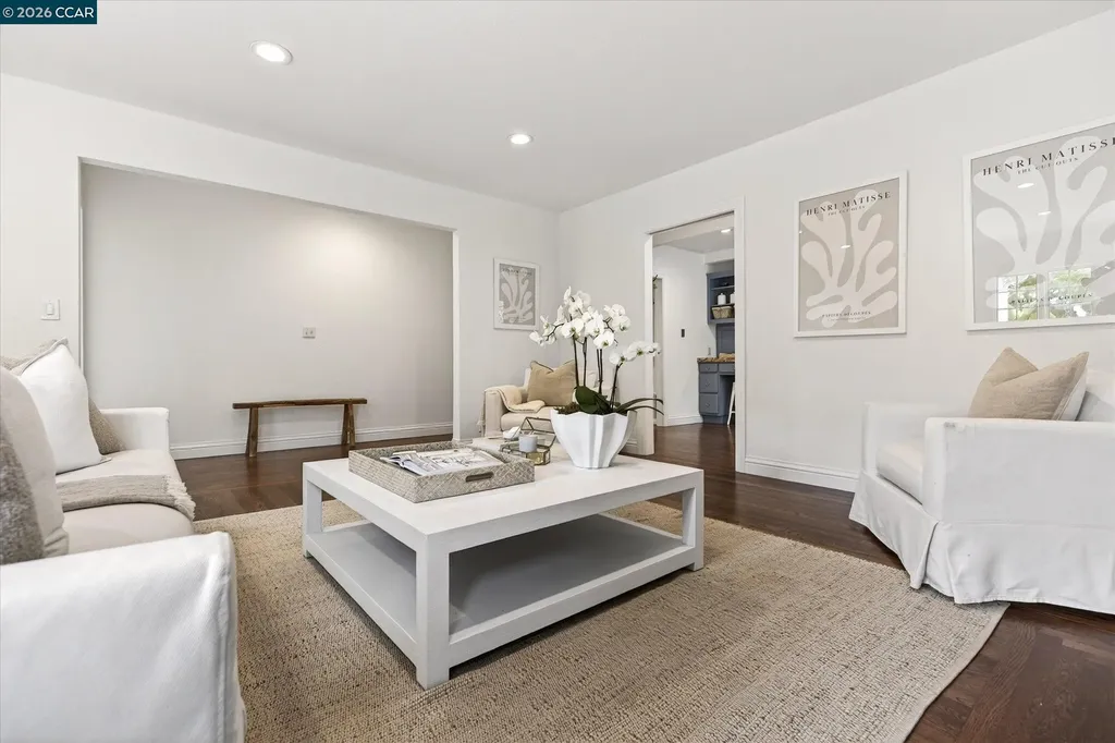 21 Camino Del Diablo Orinda CA 94563