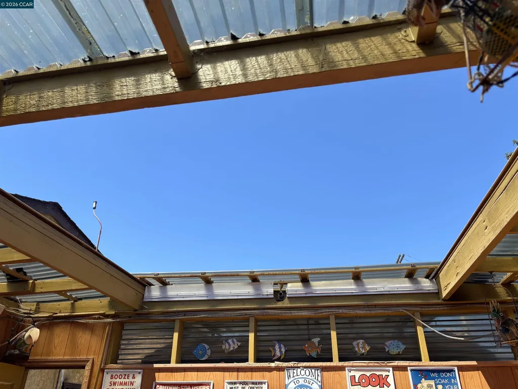 694 Renfrew Road El Sobrante CA 94803