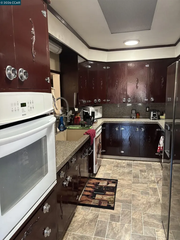694 Renfrew Road El Sobrante CA 94803