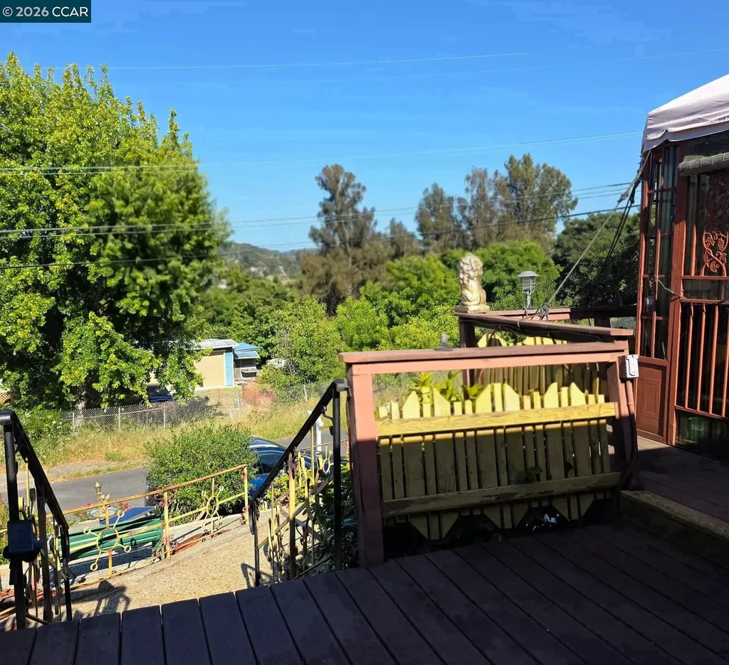 694 Renfrew Road El Sobrante CA 94803