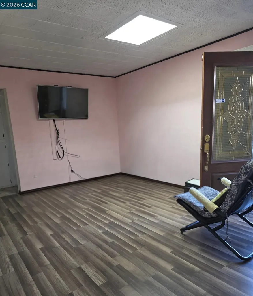 694 Renfrew Road El Sobrante CA 94803