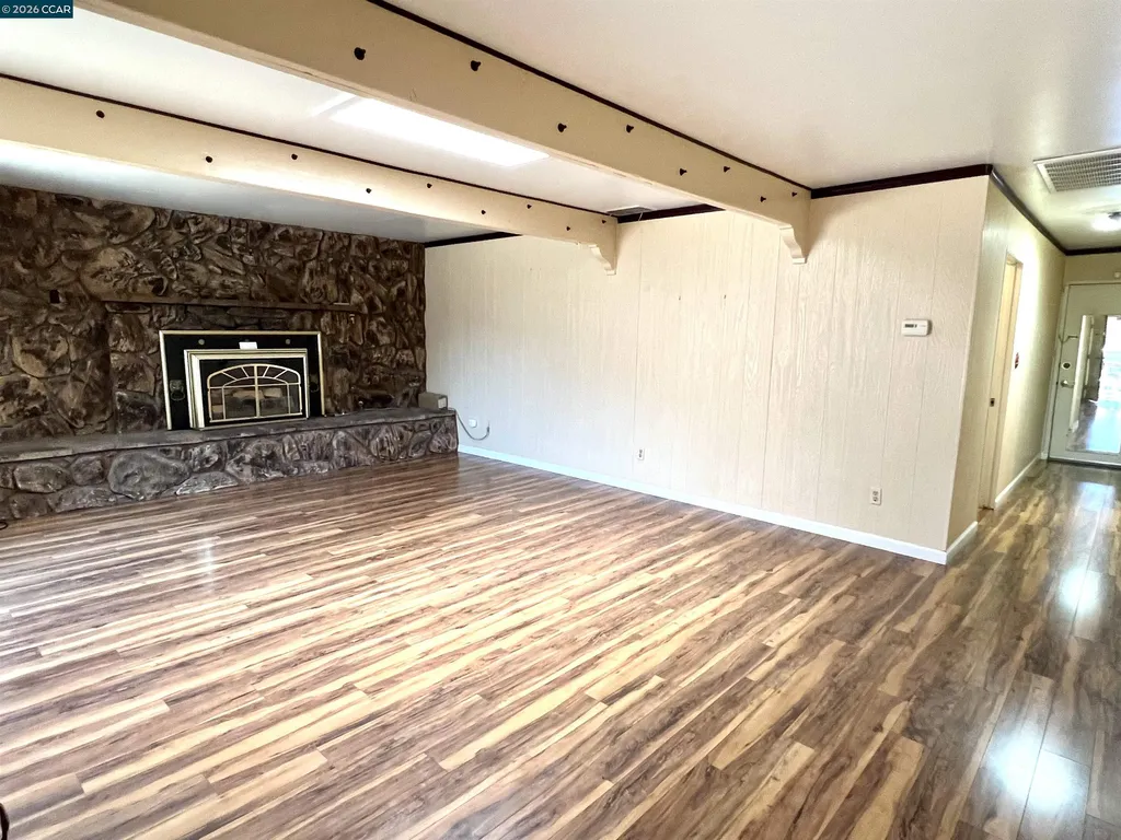 694 Renfrew Road El Sobrante CA 94803
