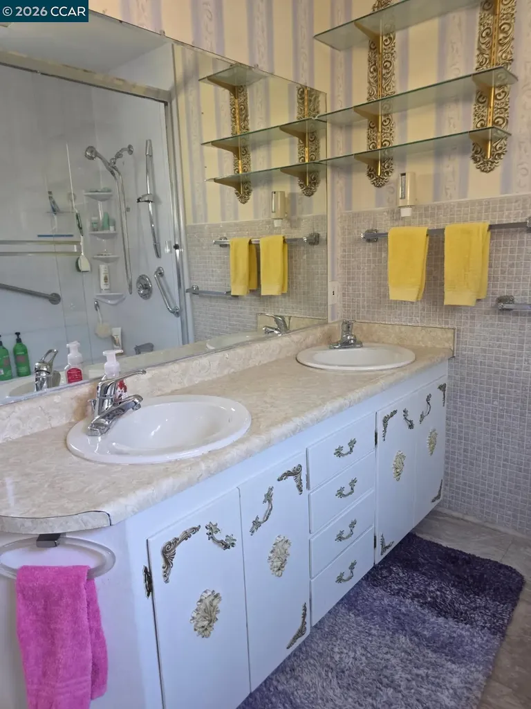 694 Renfrew Road El Sobrante CA 94803