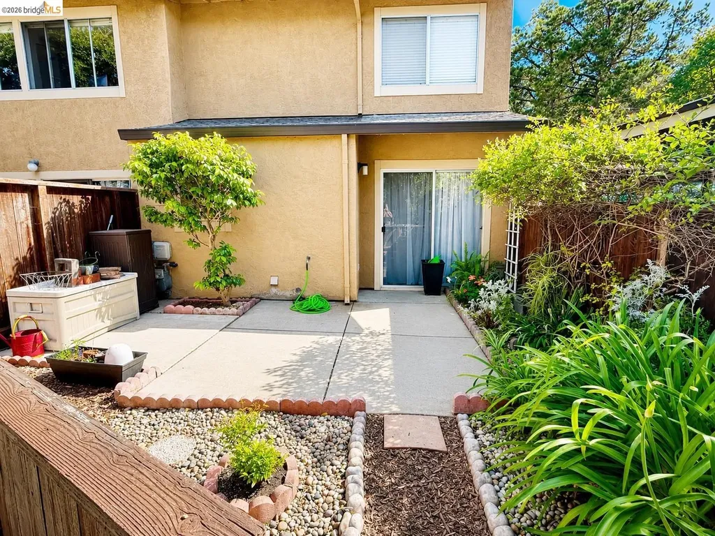 1223 Marionola Way Pinole CA 94564