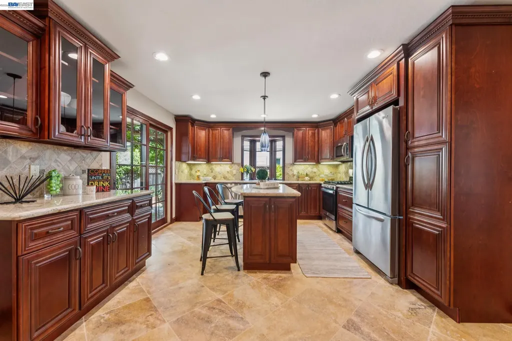 1501 8th Street Alameda CA 94501