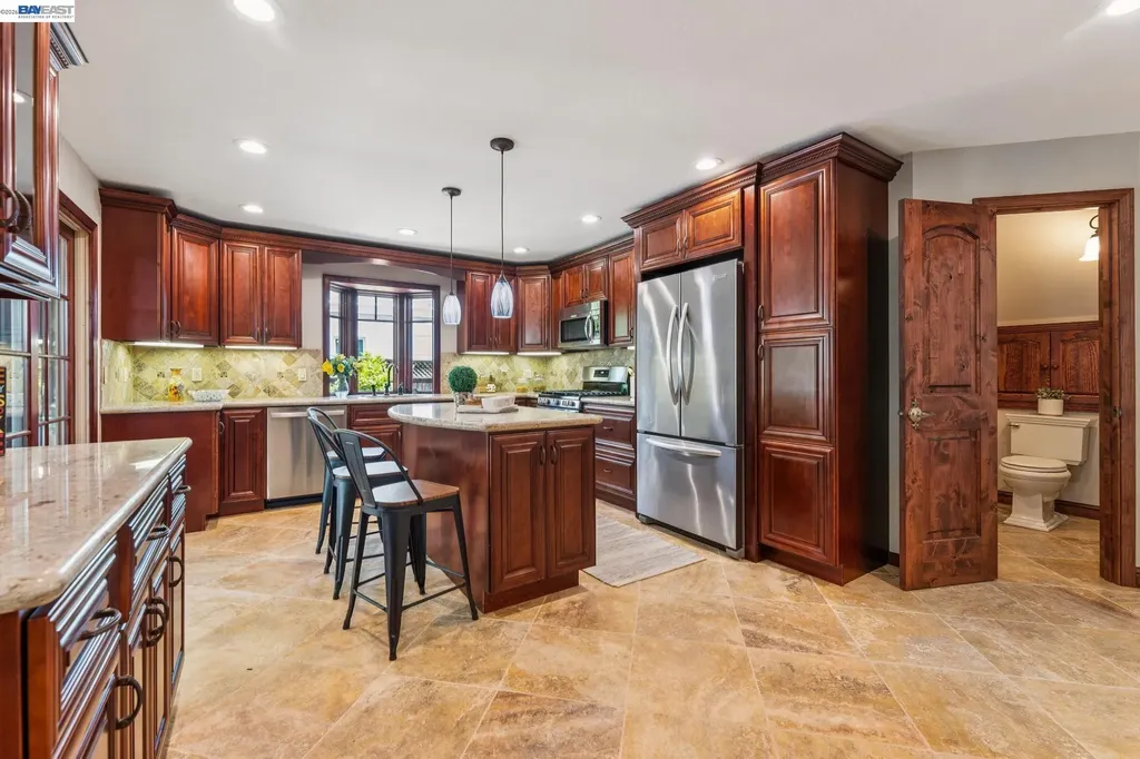1501 8th Street Alameda CA 94501