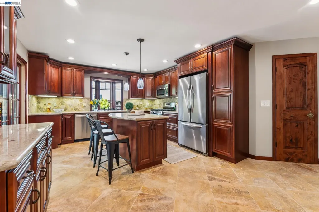 1501 8th Street Alameda CA 94501