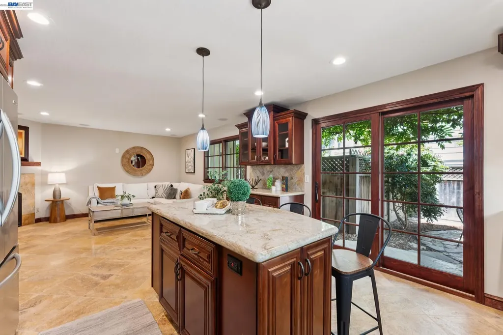 1501 8th Street Alameda CA 94501