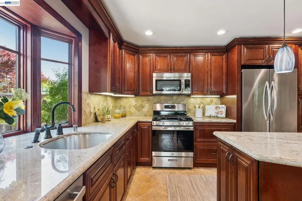 1501 8th Street Alameda CA 94501