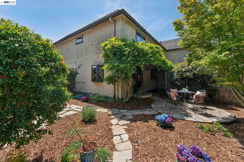 1501 8th Street Alameda CA 94501