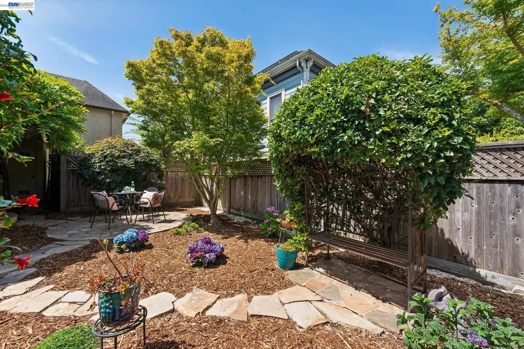 1501 8th Street Alameda CA 94501