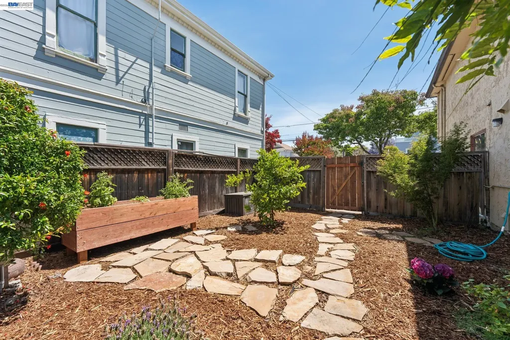 1501 8th Street Alameda CA 94501