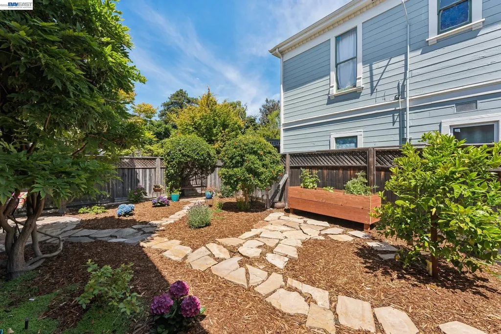 1501 8th Street Alameda CA 94501