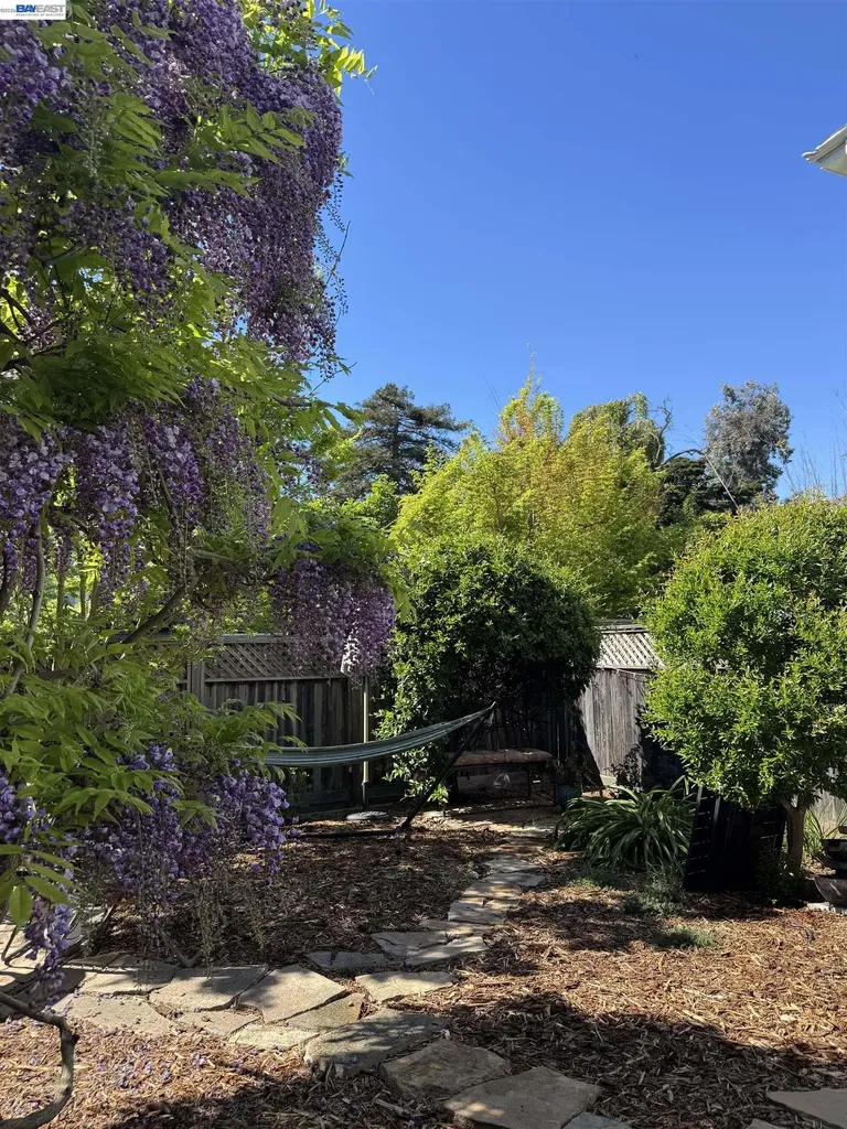 1501 8th Street Alameda CA 94501