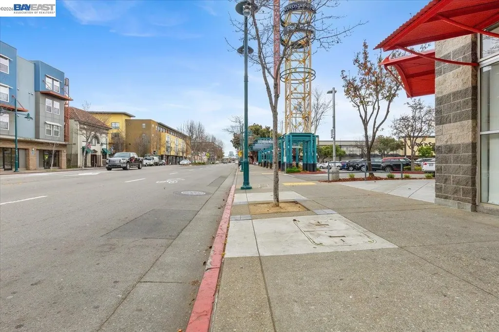 1121 40th Street Emeryville CA 94608