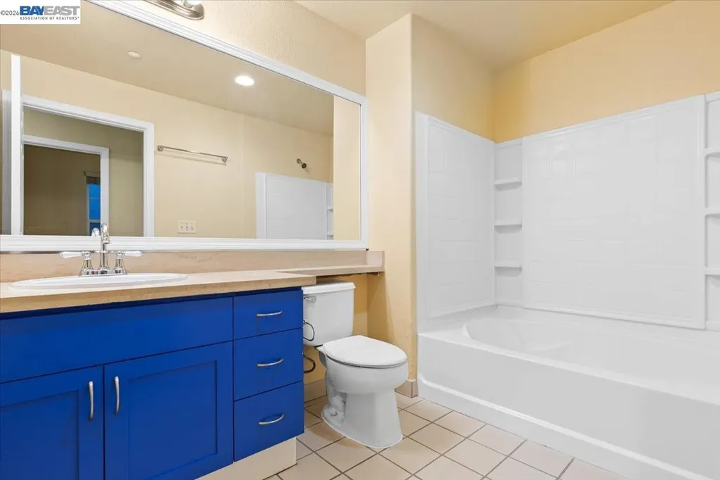 1121 40th Street Emeryville CA 94608