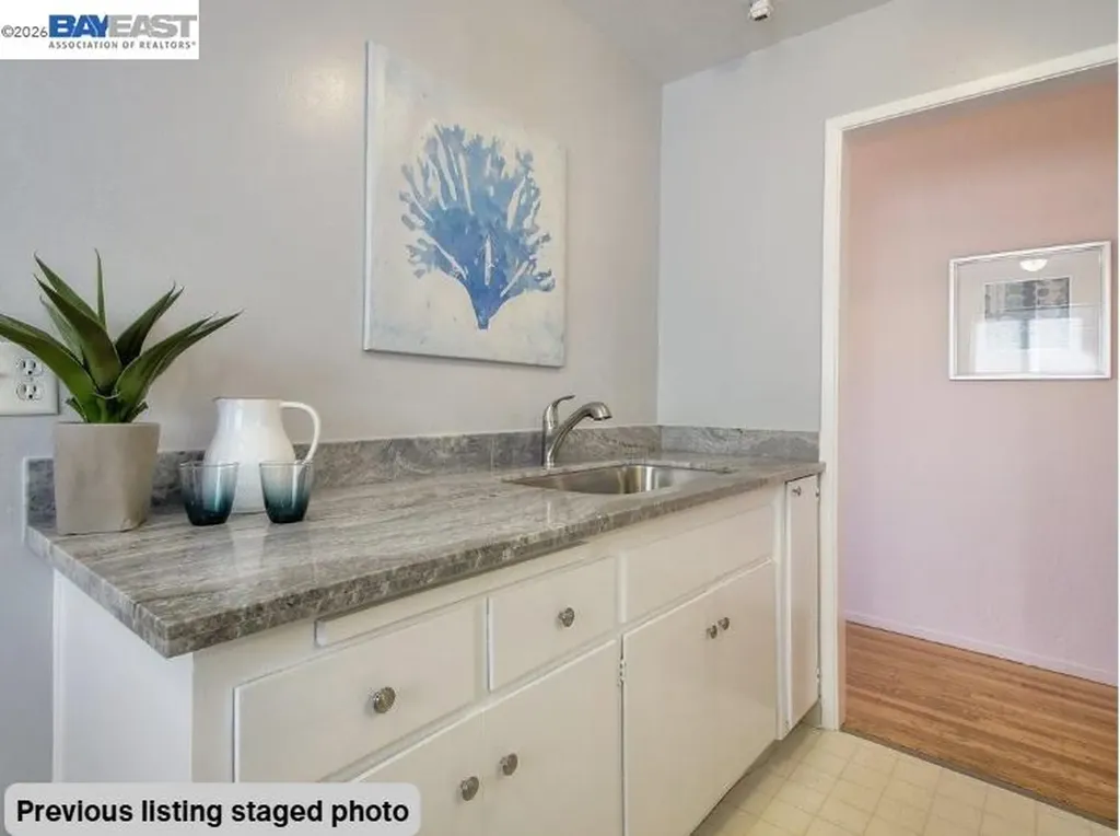 1536 Carleton Street Berkeley CA 94703