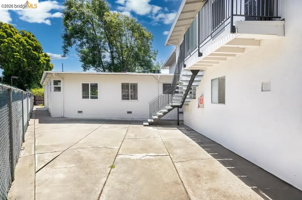 1313 Curtis Street Berkeley CA 94702