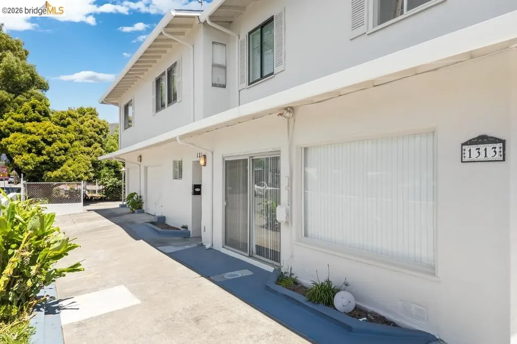 1313 Curtis Street Berkeley CA 94702