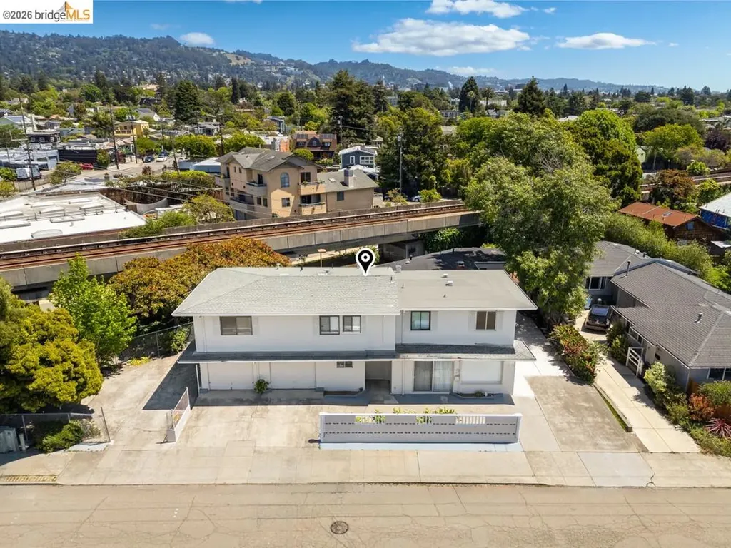 1313 Curtis Street Berkeley CA 94702