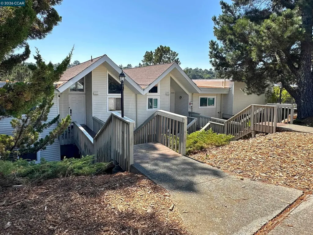 1984 Ascot Drive Moraga CA 94556