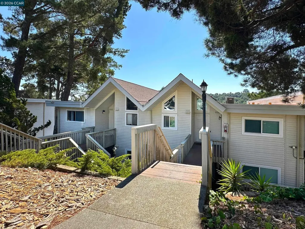 1984 Ascot Drive Moraga CA 94556