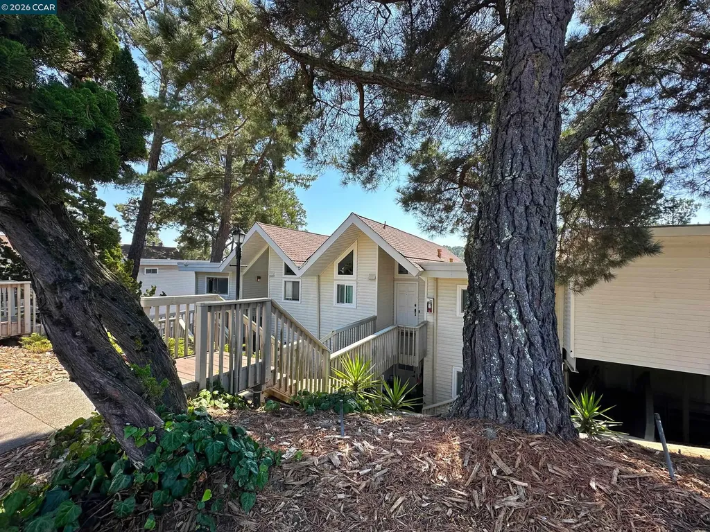 1984 Ascot Drive Moraga CA 94556