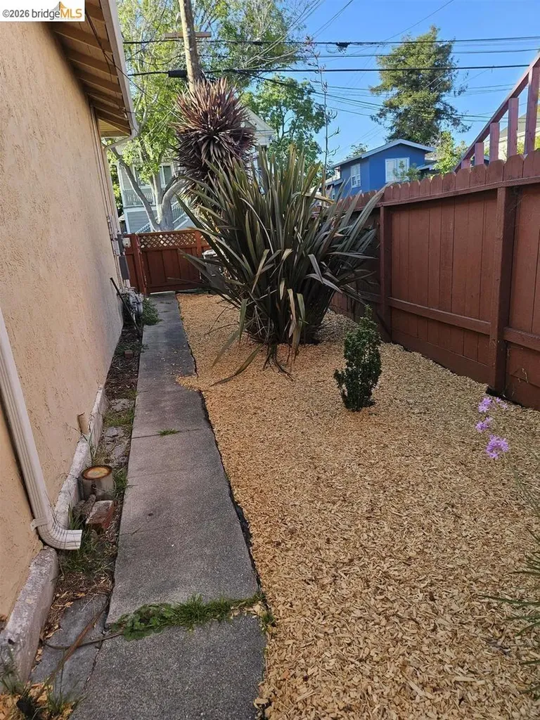 1804 Derby Street Berkeley CA 94703