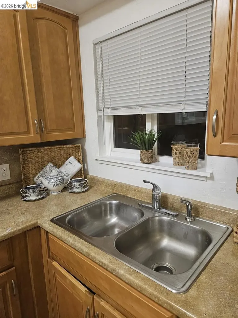 1804 Derby Street Berkeley CA 94703