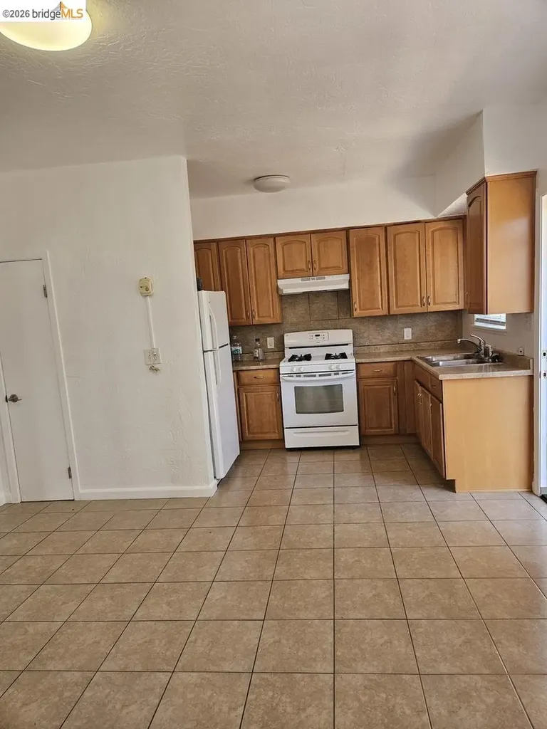 1804 Derby Street Berkeley CA 94703