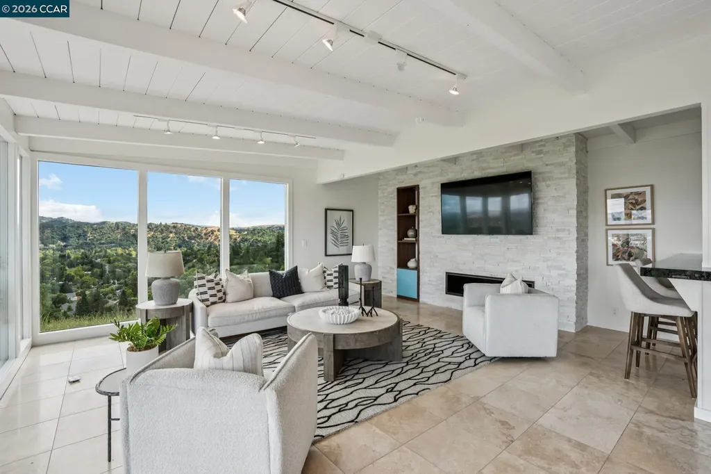 101 Hillcroft Way Walnut Creek CA 94597