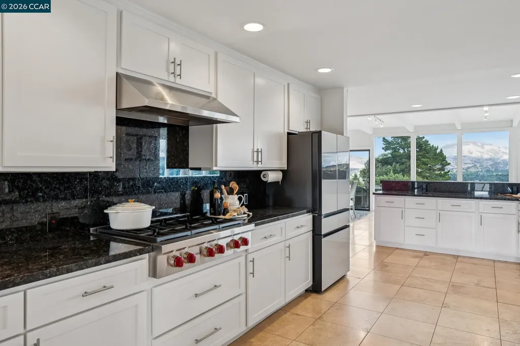 101 Hillcroft Way Walnut Creek CA 94597